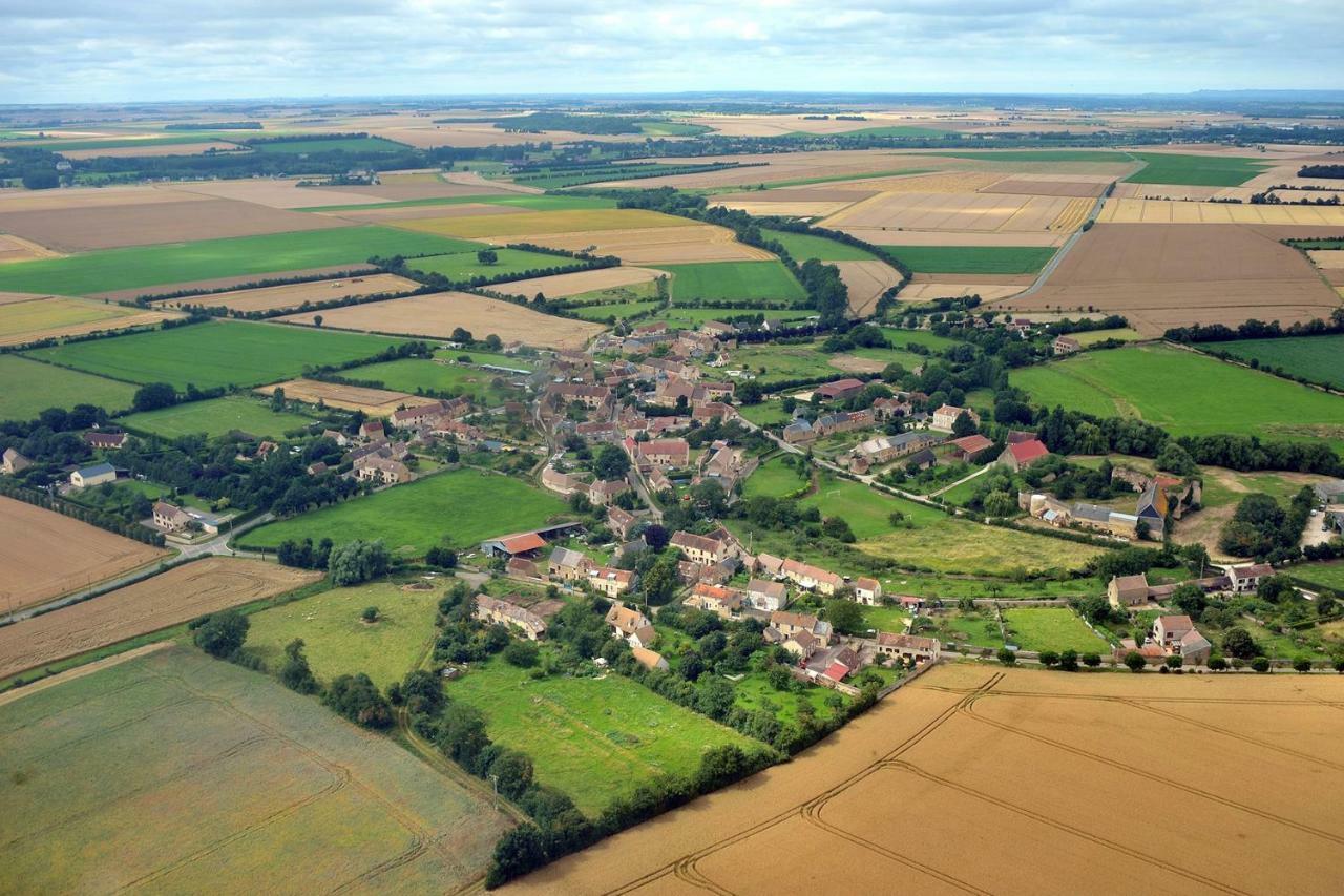 Les Gites Du Douet Du Houlle Courcy  Экстерьер фото